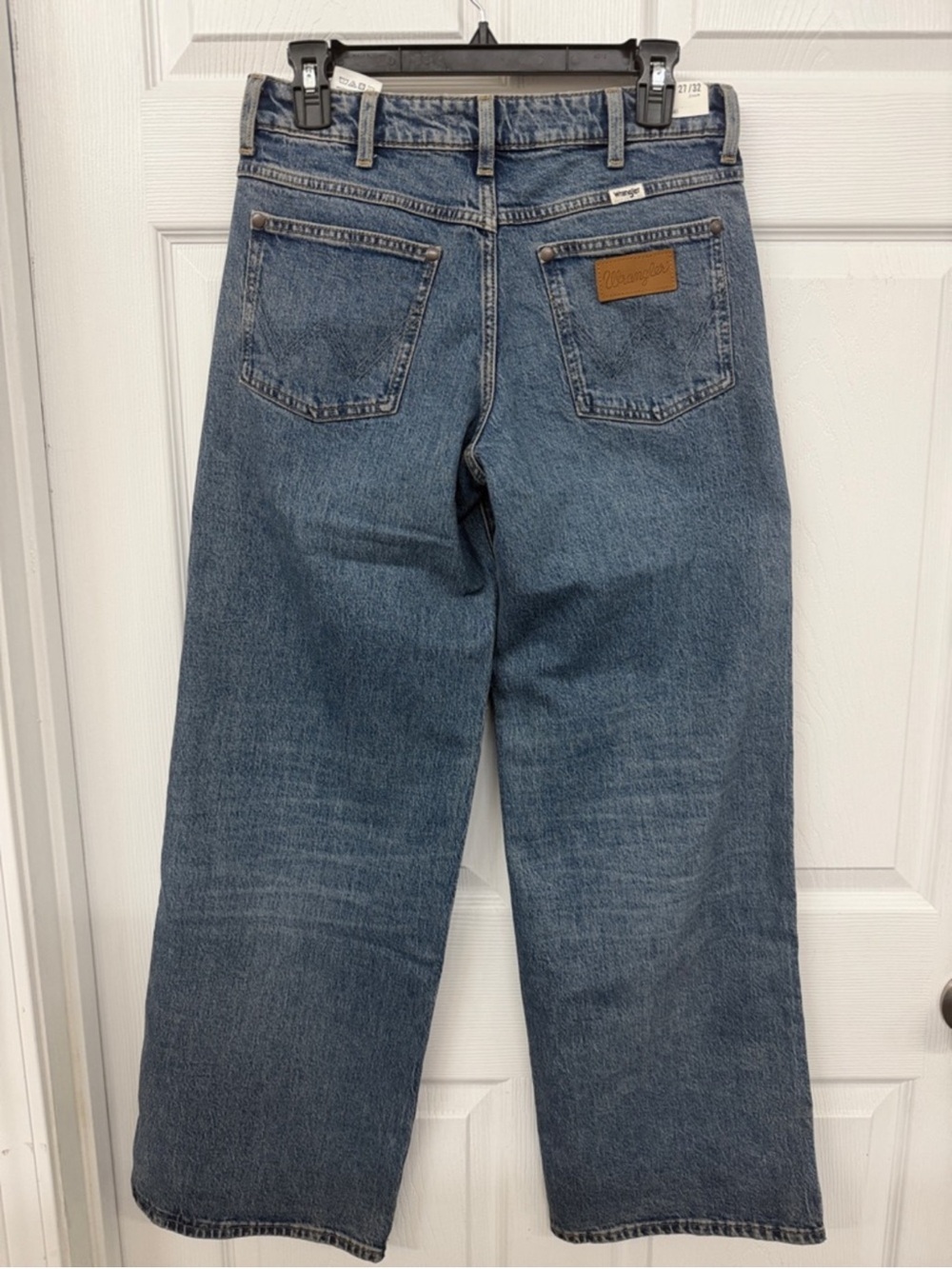 Wrangler Relaxed Fit Jeans in Medium Blue Denim